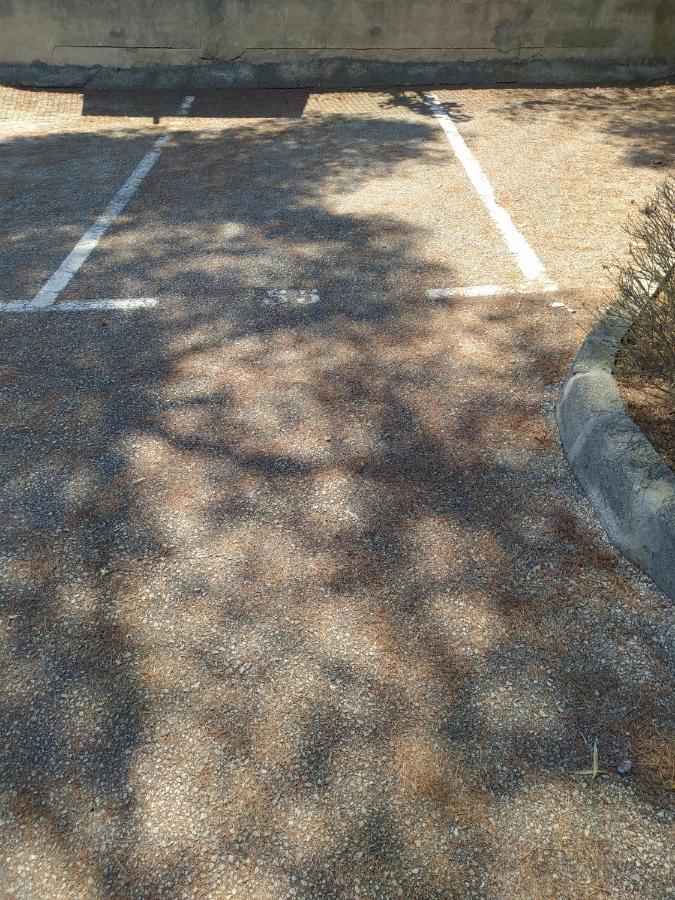 Charmant Studio 2A4 Pers Avec Jardin Et Place De Parking Situe A 5 Min A Pied De La Mer Bandol Kültér fotó